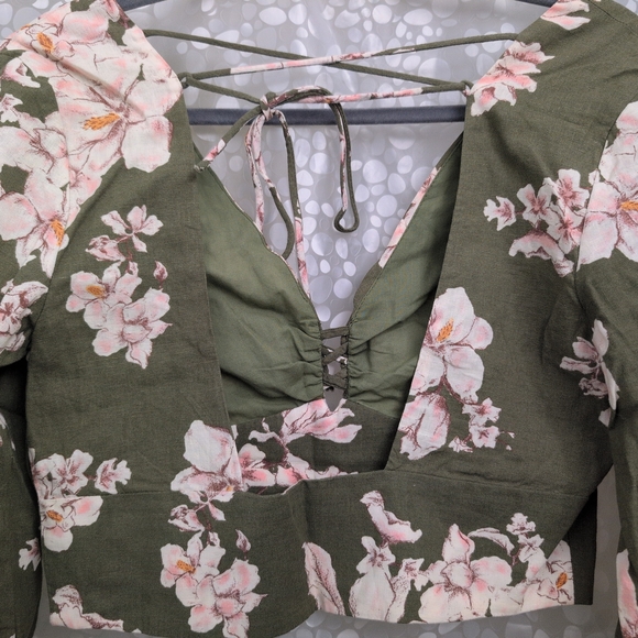 Zara Floral Olive Crop Top - Picture 5 of 5
